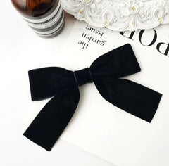 Jisoo Big Black Bow
