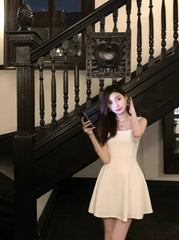 Yuna Classic Formal Dress