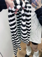 Wonyoung Striped Knit Scarf